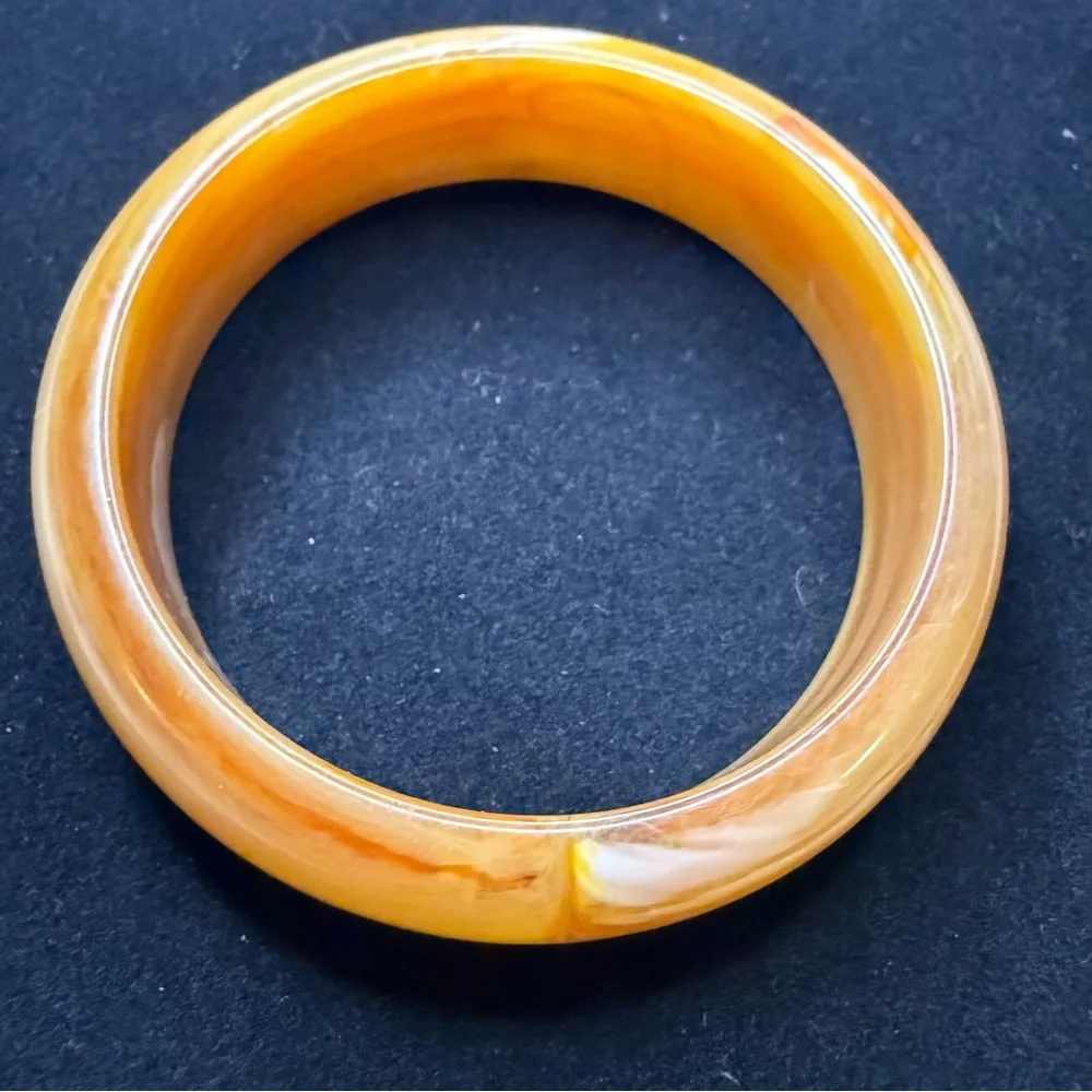 Vintage Butterscotch Lucite Bangle Bracelet - Picture 4 of 7